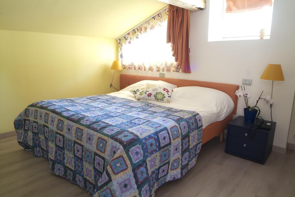 Chambres D'Hotes Nuits De Reve Roisan Exteriér fotografie